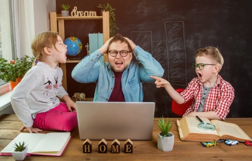 conseils pour aider votre enfant à rester concentré sur son travail.